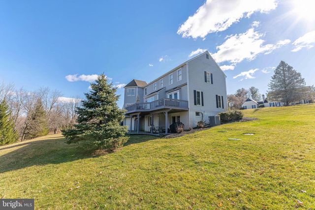 8 MATTHEWS RUN, Chester Springs, PA 19425