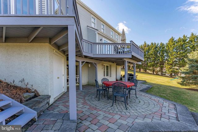 8 MATTHEWS RUN, Chester Springs, PA 19425