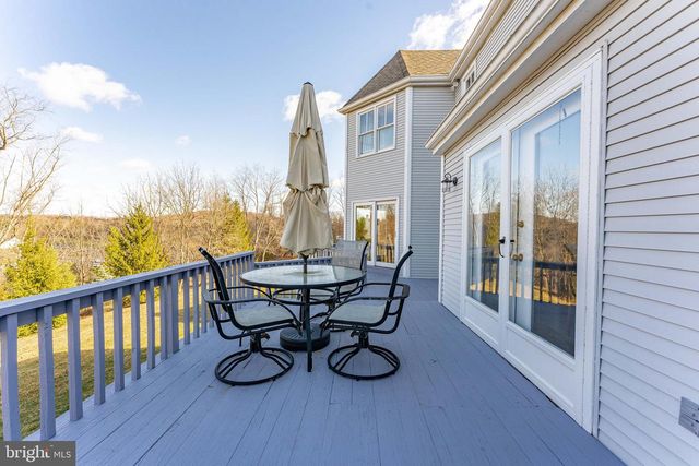 8 MATTHEWS RUN, Chester Springs, PA 19425