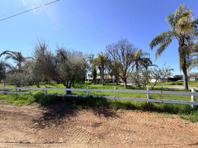 8159 Rd 234, Terra Bella, CA 93270