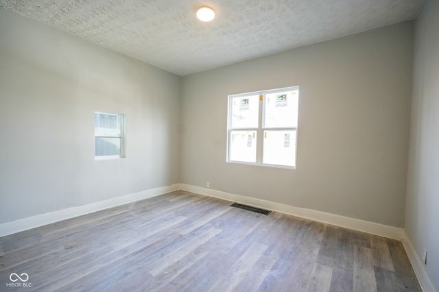 415 E 15th Street, Anderson, IN 46016