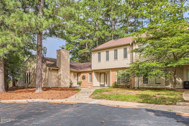 114 Mossbark Lane, Chapel Hill, NC 27514