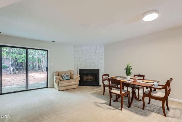 114 Mossbark Lane, Chapel Hill, NC 27514