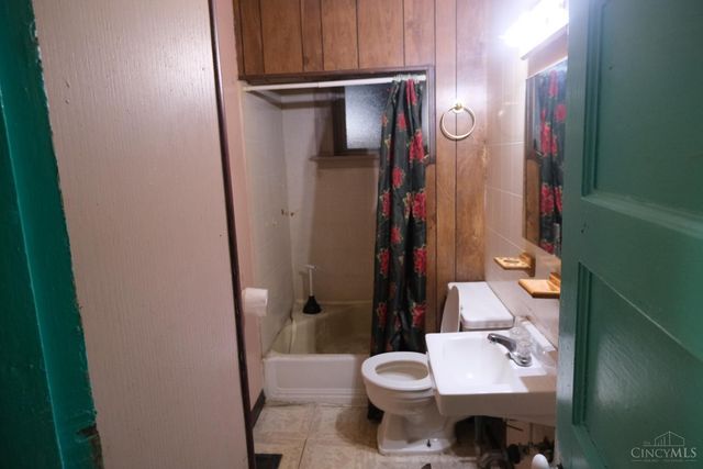 835 Lexington Avenue, Cincinnati, OH 45229
