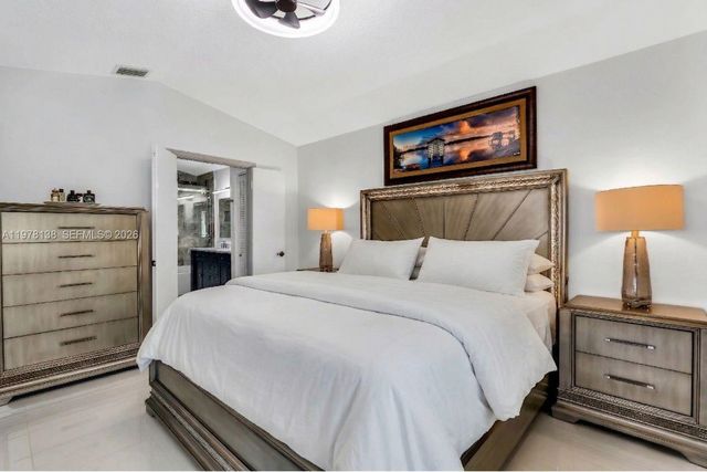 529 Lakeside Cir, Sunrise, FL 33326