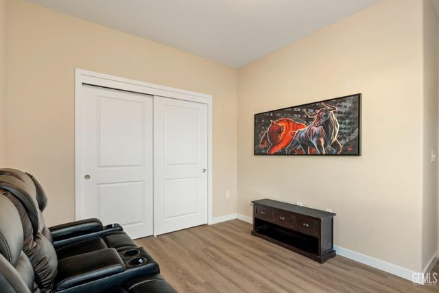 9111 Brown Leaf Avenue, Bakersfield, CA 93306