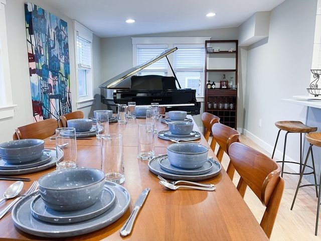 83 Rockridge -, Waltham, MA 02453
