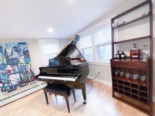83 Rockridge -, Waltham, MA 02453