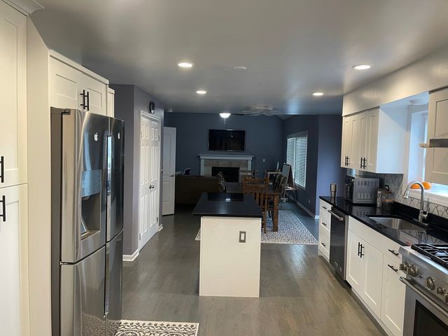 4852 Snapjack Circle, Naperville, IL 60564