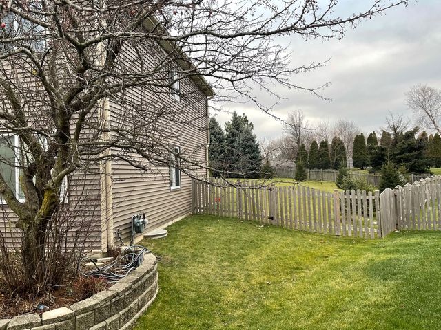 4852 Snapjack Circle, Naperville, IL 60564