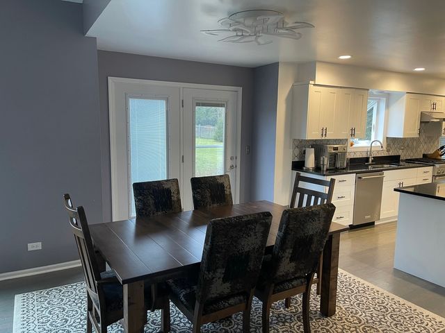 4852 Snapjack Circle, Naperville, IL 60564