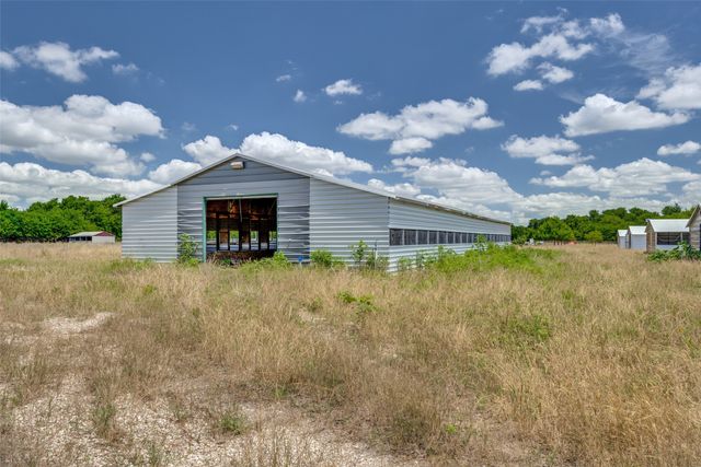 5814 Fm 1563, Commerce, TX 75428