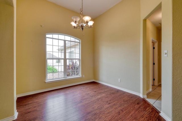 365 Rose Mayer Loop, La Grange, TX 78945