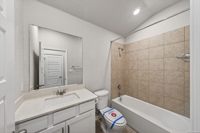 3063 Mondavi Crest, Selma, TX 78154