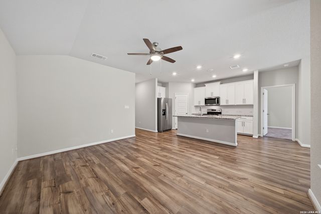 3063 Mondavi Crest, Selma, TX 78154