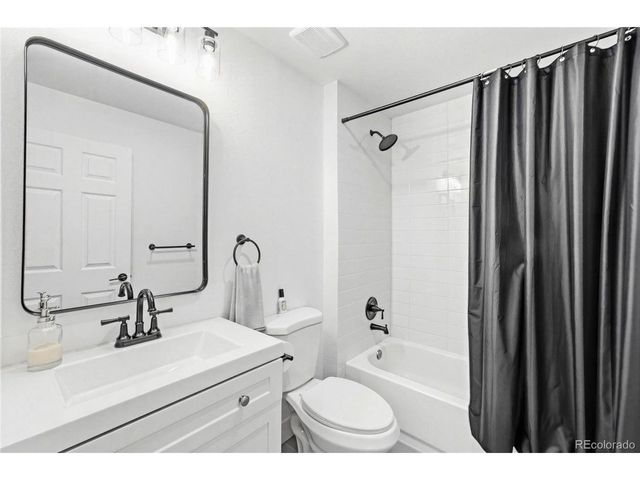 4151 E 115th Pl, Denver, CO 80233