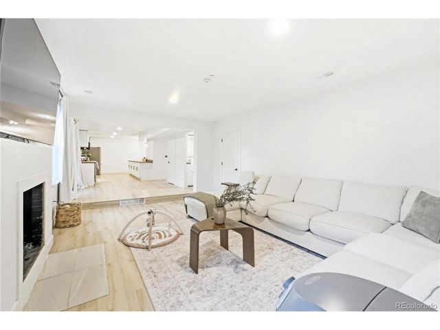 4151 E 115th Pl, Denver, CO 80233