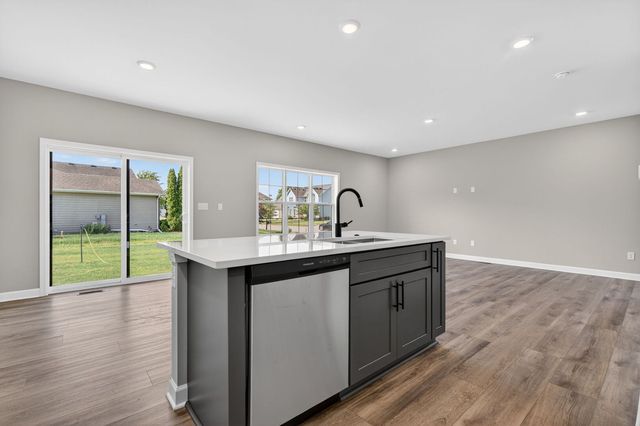 1971 Taller Road, Morris, IL 60450