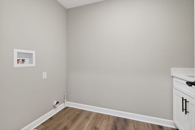 1971 Taller Road, Morris, IL 60450