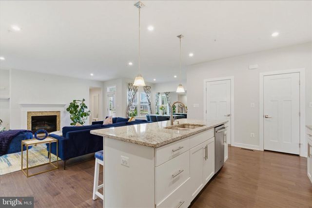 2074 RIVER HERITAGE BLVD, Dumfries, VA 22026