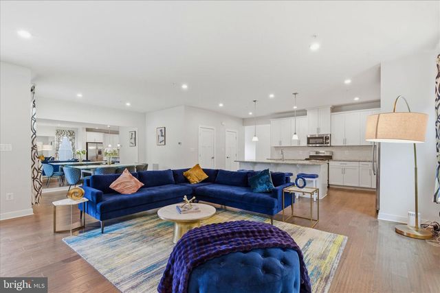 2074 RIVER HERITAGE BLVD, Dumfries, VA 22026