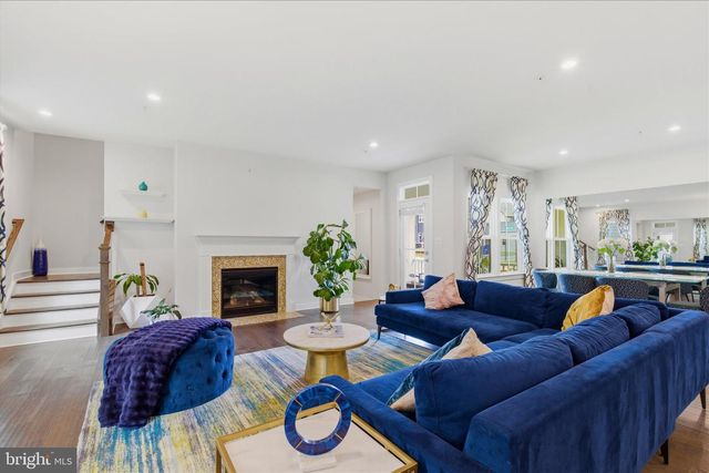 2074 RIVER HERITAGE BLVD, Dumfries, VA 22026