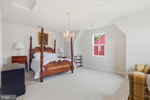 2074 RIVER HERITAGE BLVD, Dumfries, VA 22026