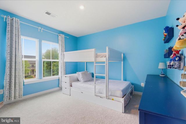 2074 RIVER HERITAGE BLVD, Dumfries, VA 22026