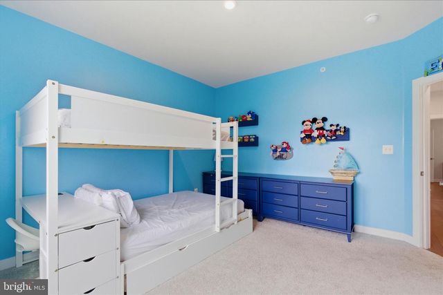 2074 RIVER HERITAGE BLVD, Dumfries, VA 22026