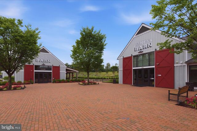 2074 RIVER HERITAGE BLVD, Dumfries, VA 22026