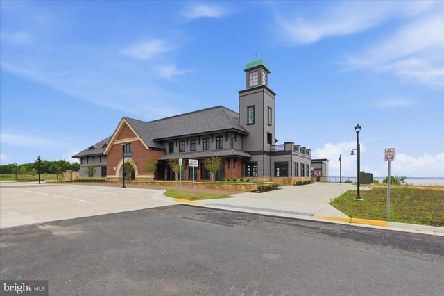 2074 RIVER HERITAGE BLVD, Dumfries, VA 22026