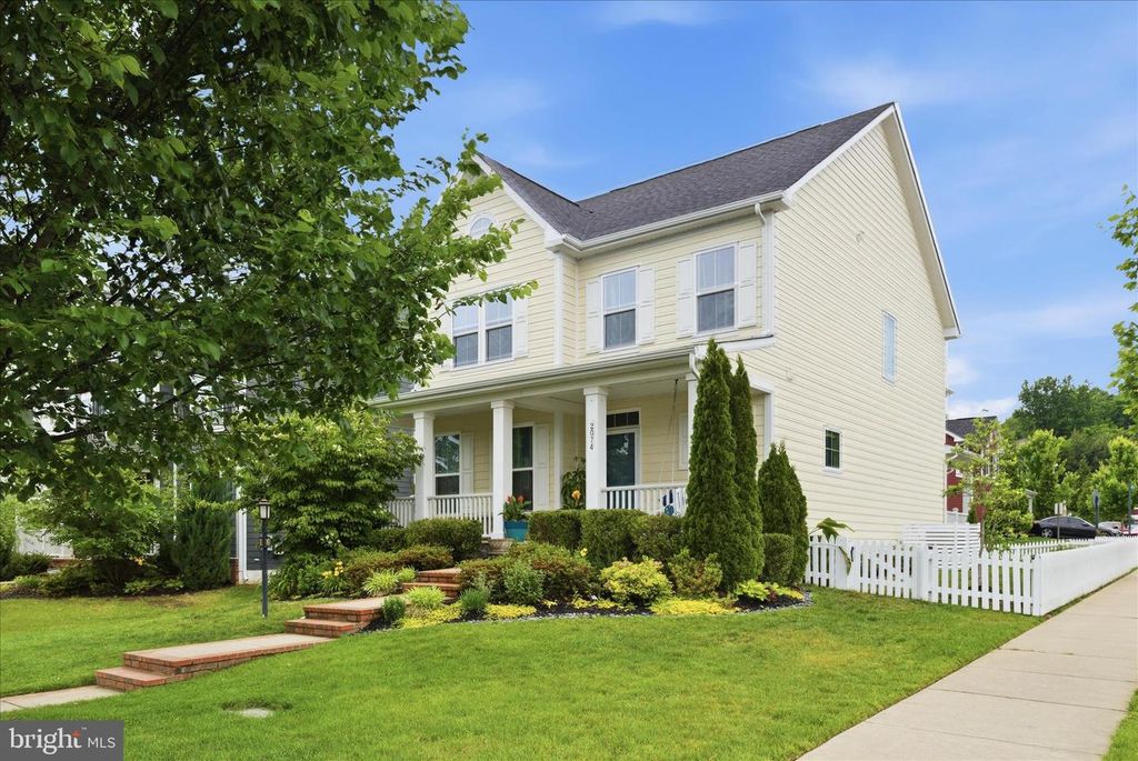 2074 RIVER HERITAGE BLVD, Dumfries, VA 22026