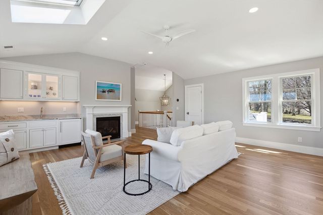 44 Tonset Rd, Orleans, MA 02653