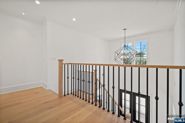 978 Closter Dock Road, Alpine, NJ 07620