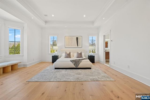 978 Closter Dock Road, Alpine, NJ 07620