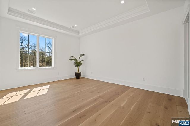 978 Closter Dock Road, Alpine, NJ 07620