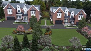 978 Closter Dock Road, Alpine, NJ 07620