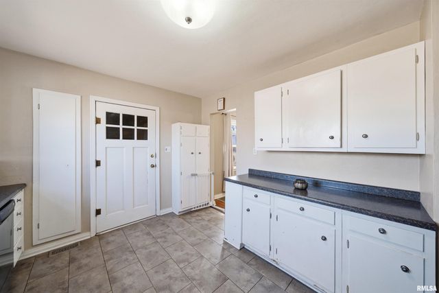 1005 IRENE Street, Pekin, IL 61554