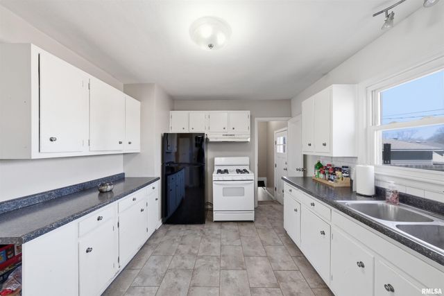 1005 IRENE Street, Pekin, IL 61554