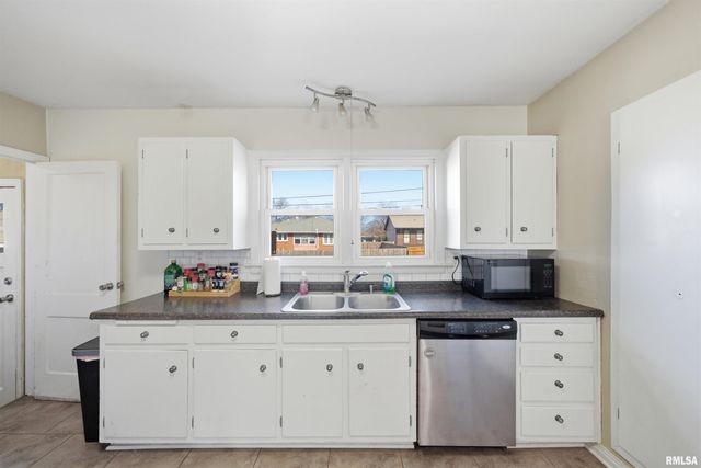 1005 IRENE Street, Pekin, IL 61554