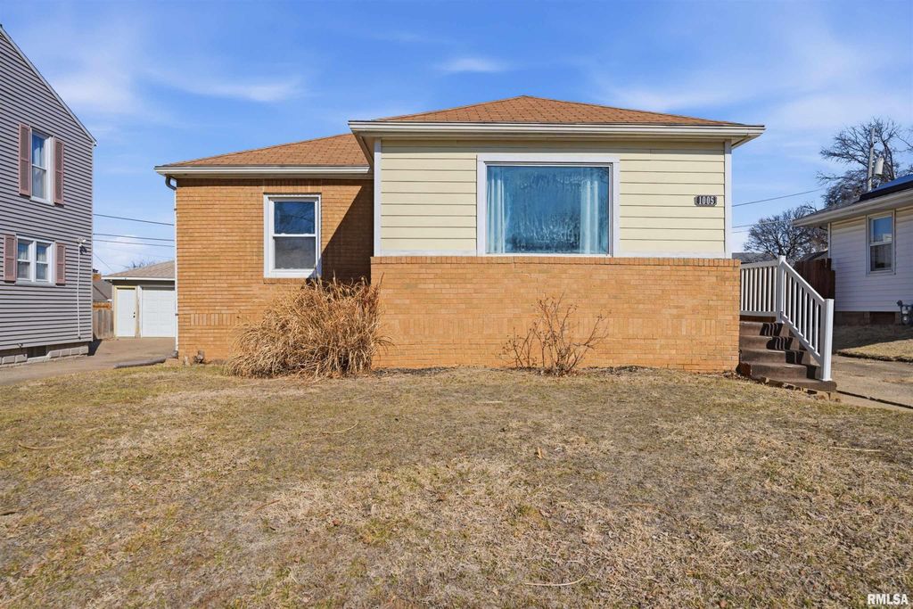 1005 IRENE Street, Pekin, IL 61554