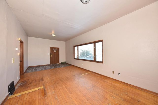 234 N 37th STREET, Milwaukee, WI 53208