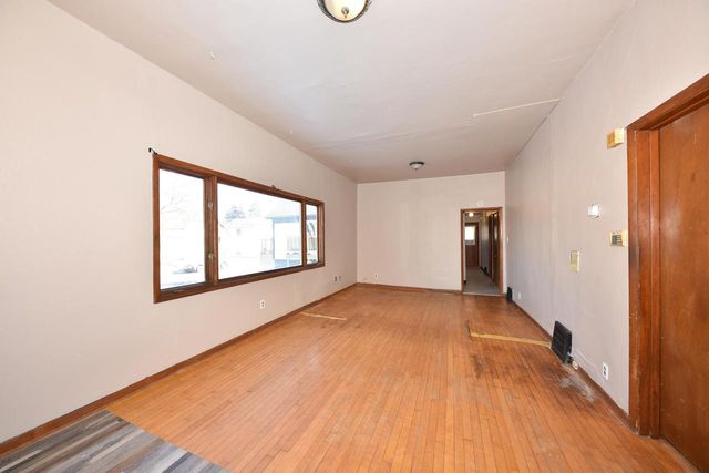 234 N 37th STREET, Milwaukee, WI 53208