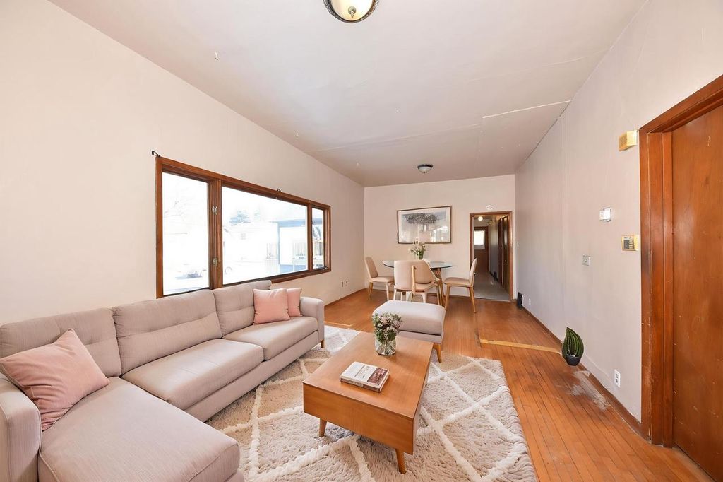 234 N 37th STREET, Milwaukee, WI 53208