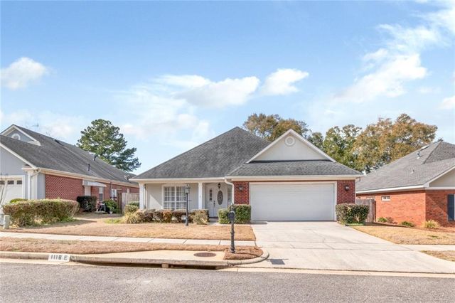 1118 Hillcrest Crossing E, Mobile, AL 36695
