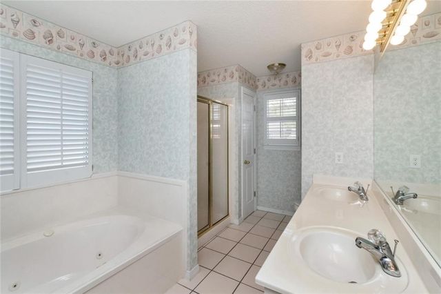 1118 Hillcrest Crossing E, Mobile, AL 36695