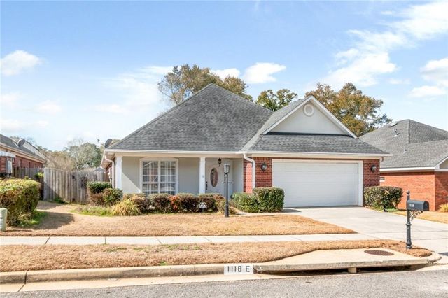 1118 Hillcrest Crossing E, Mobile, AL 36695