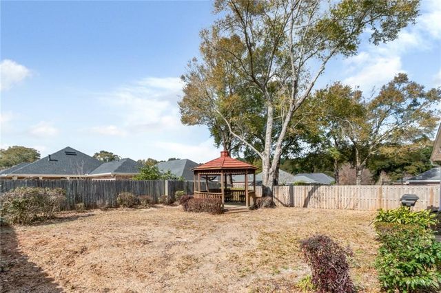 1118 Hillcrest Crossing E, Mobile, AL 36695