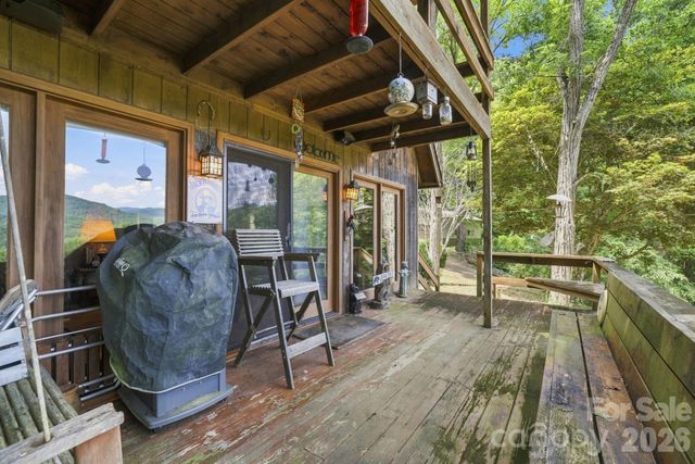 518 Nicholson Cove Road, Cullowhee, NC 28723