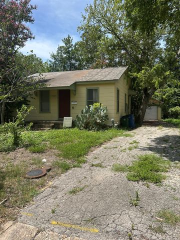 2114 Rountree DR, Austin, TX 78722